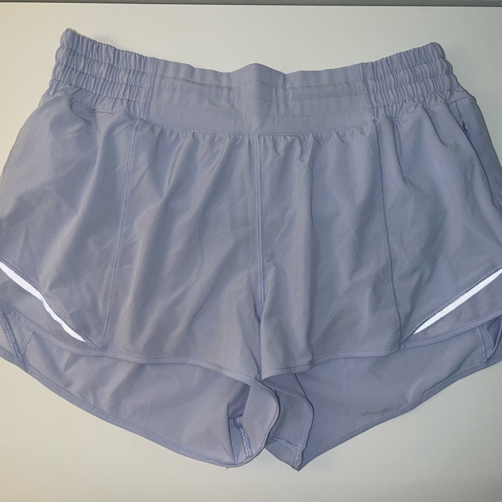 Lululemon Hotty Hot High-Rise 2.5” Short - Size 10